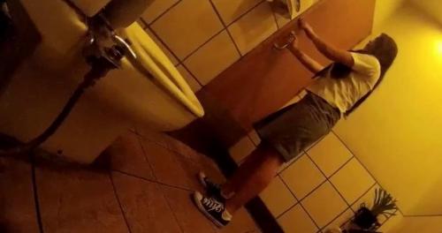 Indonesian Toilet Voyeur